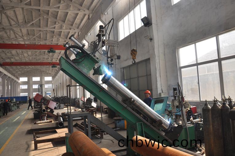 新(xin)型自動(dong)銲(han)接